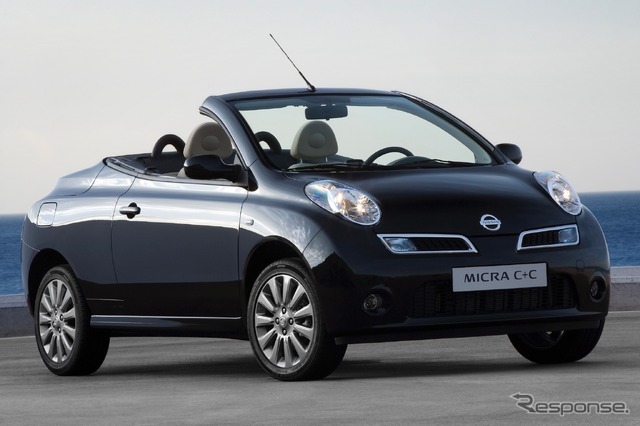 日産マイクラC+C(欧州向け)。同じ車名で日本でも販売された。