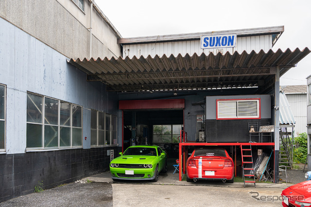 今回ワンオフパーツ製作を依頼したサクソンレーシング(埼玉県川越市)