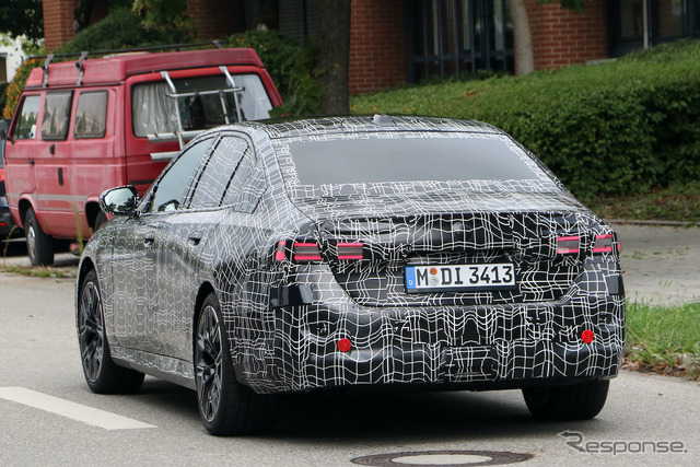 BMW 5シリーズ 次期型プロトタイプ(スクープ写真)