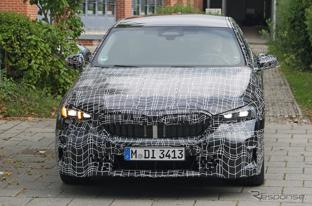 BMW 5シリーズ 次期型プロトタイプ(スクープ写真)