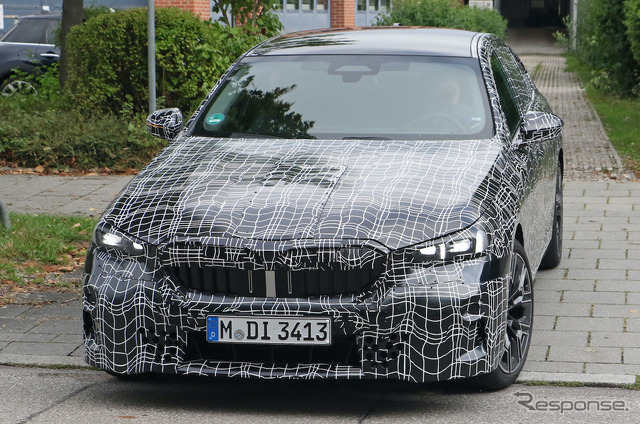 BMW 5シリーズ 次期型プロトタイプ(スクープ写真)