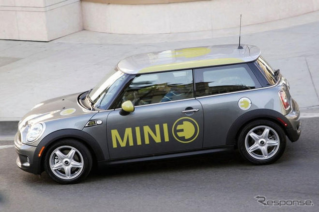 MINIの電気自動車、NY市の路上パトロール車に