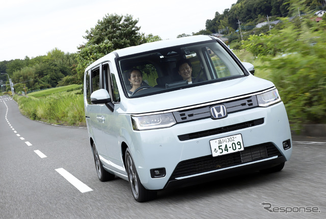 Honda ステップ ワゴン 新型(e:HEV AIR)