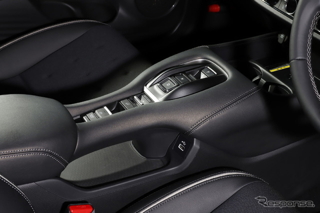 ホンダ ZR-V 新型 純正アクセサリー装着車