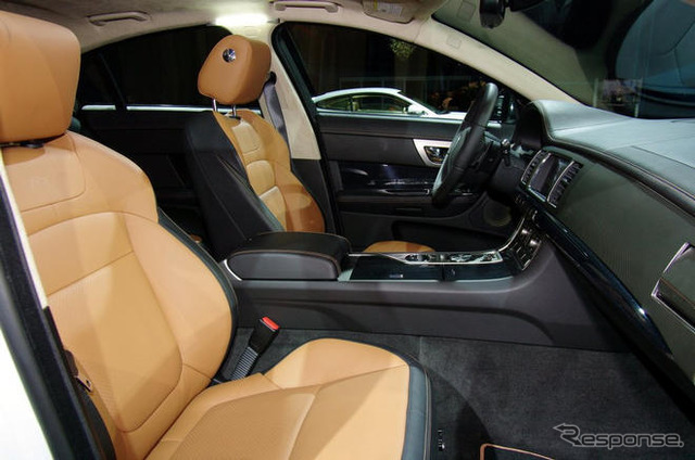 ジャガー XF / XK 2010年型…100%オールニューのエンジン