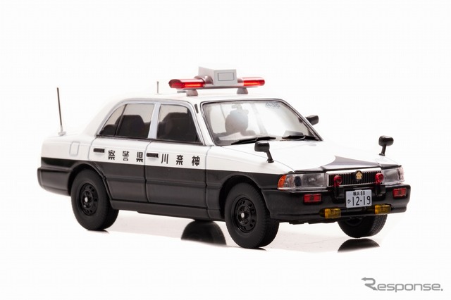 日産 クルー 1995 神奈川県警察交通部交通機動隊車両(1/43スケールモデル)