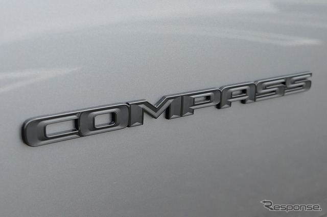 COMPASSバッジ