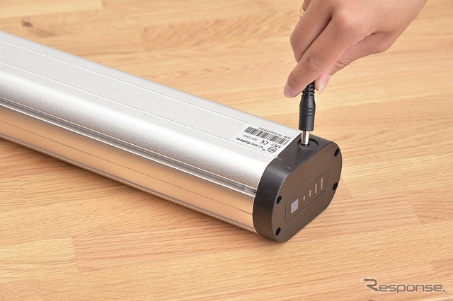 バッテリー単体での充電も可能