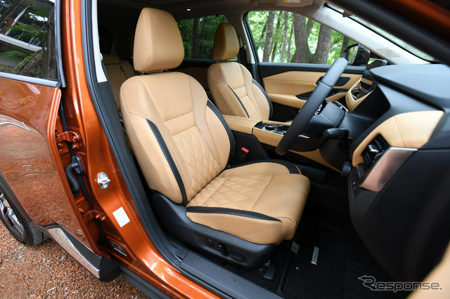 日産 エクストレイル 新型(G e-4ORCE)