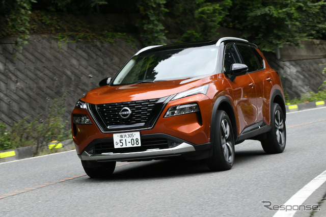 日産 エクストレイル 新型(G e-4ORCE)