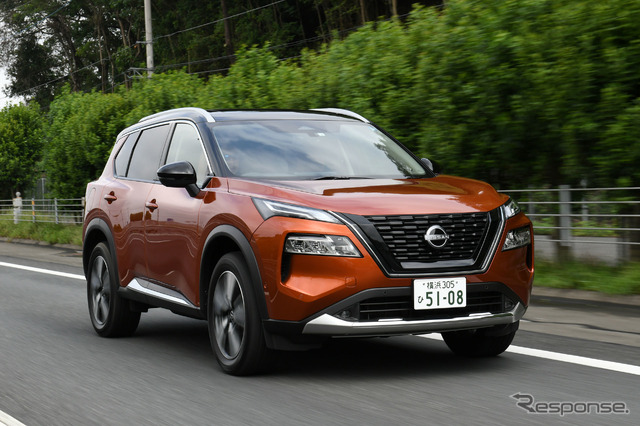 日産 エクストレイル 新型(G e-4ORCE)