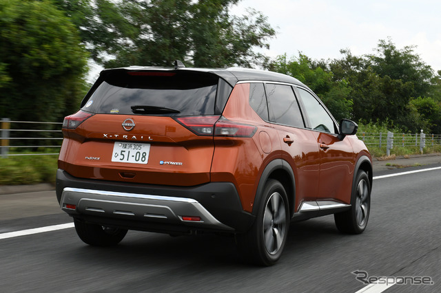 日産 エクストレイル 新型(G e-4ORCE)