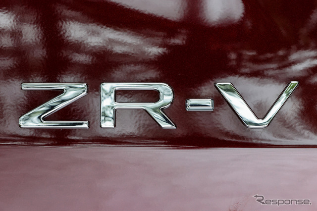 ホンダ ZR-V(e:HEV Z AWD)