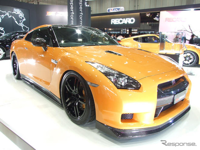 【東京オートサロン09】1800万円超の GT-R、すでに4台を販売