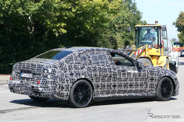 BMW M5 次期型プロトタイプ(スクープ写真)