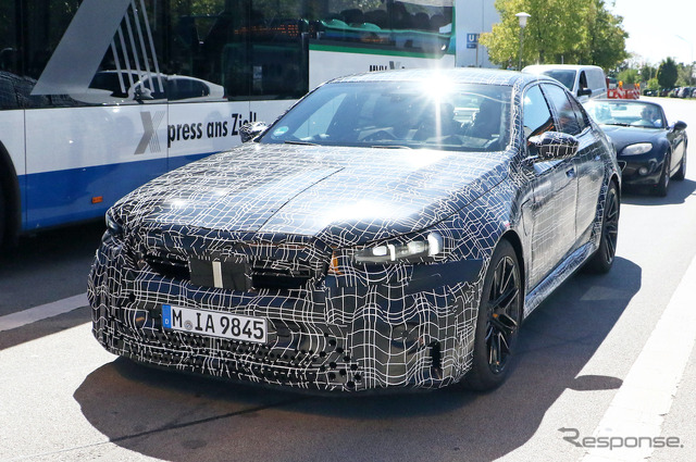 BMW M5 次期型プロトタイプ(スクープ写真)