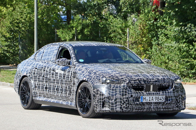 BMW M5 次期型プロトタイプ(スクープ写真)