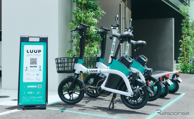 新しい電動アシスト自転車と電動キックボード