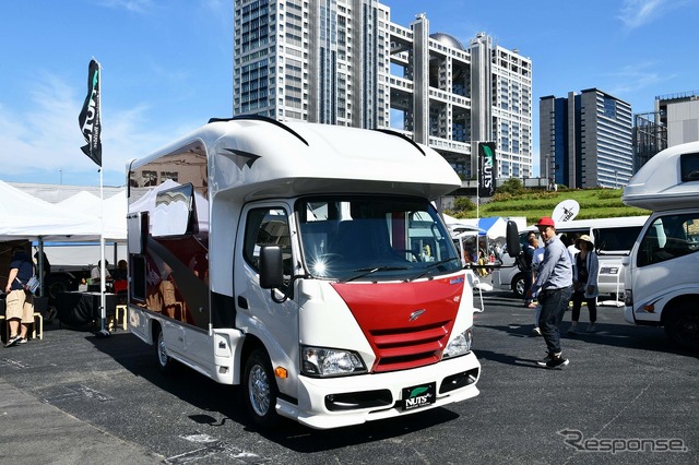 お台場キャンピングカーフェア(会場風景)