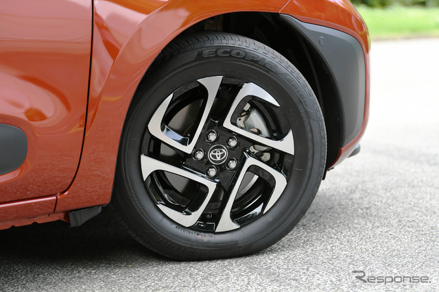 トヨタ シエンタ 新型(Z ハイブリッド)