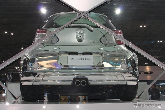 【東京オートサロン09】写真蔵…トヨタ iQ アラカルト