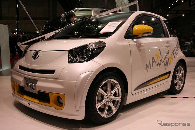 【東京オートサロン09】写真蔵…トヨタ iQ アラカルト
