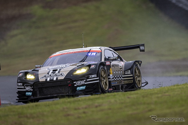 GT300クラス優勝の#2 muta Racing GR86 GT(加藤寛規/堤優威)