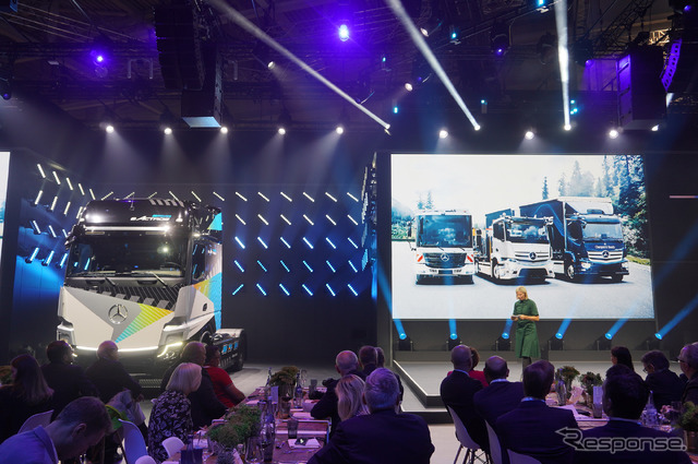 メルセデスベンツトラックの電気大型トラック『eアクトロス ロングホール』(IAAトランスポーテーション2022)