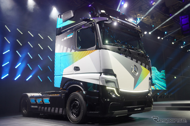 メルセデスベンツトラックの電気大型トラック『eアクトロス ロングホール』(IAAトランスポーテーション2022)