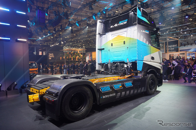 メルセデスベンツトラックの電気大型トラック『eアクトロス ロングホール』(IAAトランスポーテーション2022)