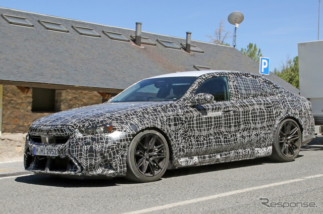 BMW M5 次期型プロトタイプ(スクープ写真)