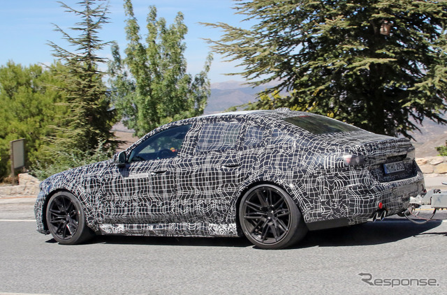 BMW M5 次期型プロトタイプ(スクープ写真)