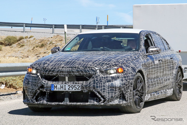 BMW M5 次期型プロトタイプ(スクープ写真)