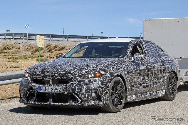 BMW M5 次期型プロトタイプ(スクープ写真)