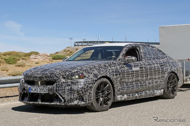 BMW M5 次期型プロトタイプ(スクープ写真)