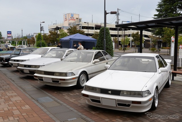 アリオ上田「秋のクラシックカー展示会」