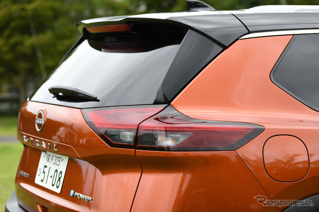 日産 エクストレイル 新型(G e-4ORCE)