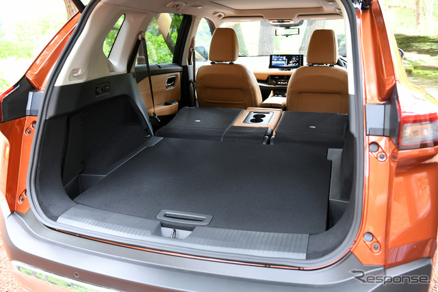日産 エクストレイル 新型(G e-4ORCE)