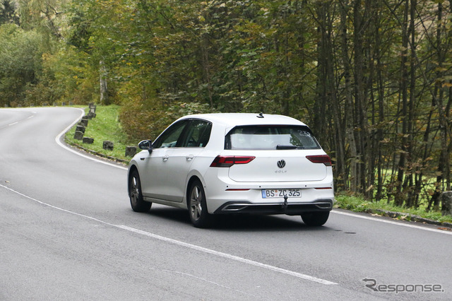 VW ゴルフ 改良新型プロトタイプ(スクープ写真)
