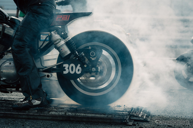 ハーレーだけで競うドラッグレース「V.D.A.」(V-Twin Drag race Association)。