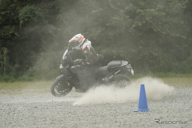 YouTuberとしても活躍中のスタントライダー小川裕之氏が講師を務めた「Pan America Dirt Rider’s Club」。