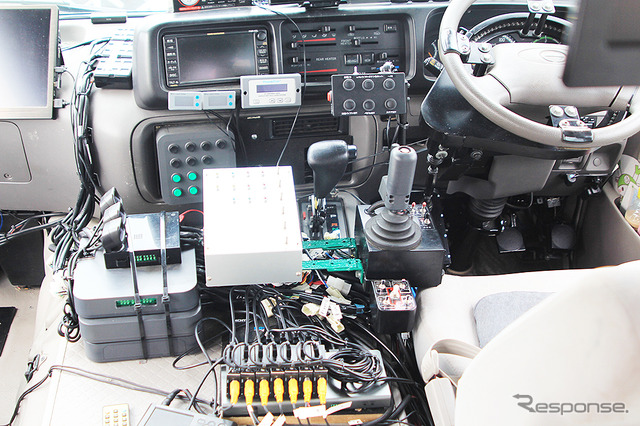 SIP 自動運転 実証実験プロジェクトに参画する埼玉工業大学の自動運転AIバス(日野リエッセ)