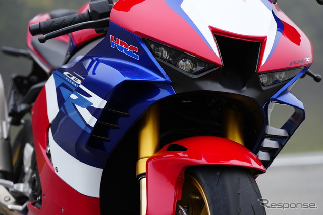 ホンダ CBR1000RR-R