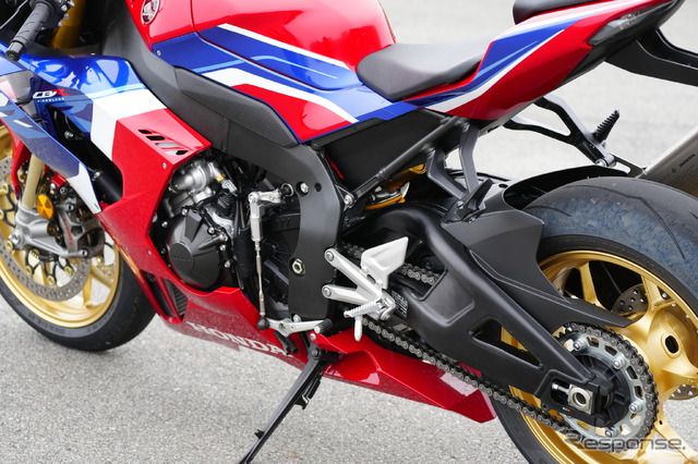 ホンダ CBR1000RR-R