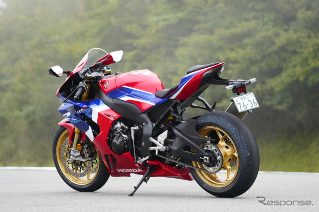 ホンダ CBR1000RR-R