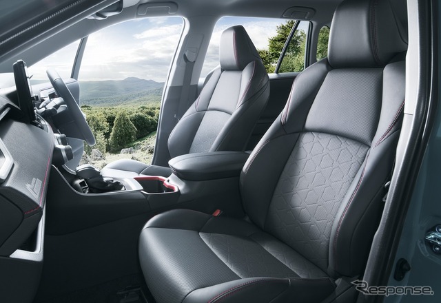 トヨタ RAV4 アドベンチャー オフロードパッケージII(ハイブリッド車)(内装:ブラック)