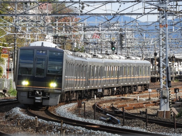 JR西日本で最大の輸送密度を誇る東海道本線（JR神戸線）大阪～神戸間。