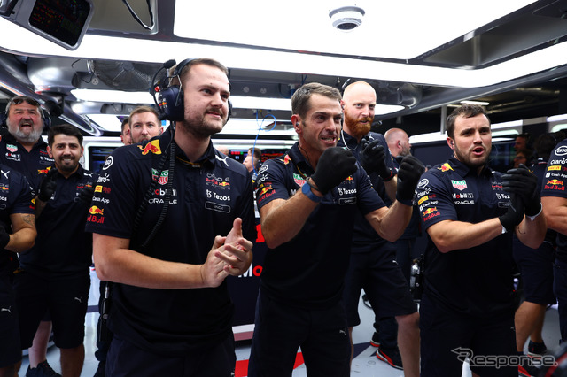 レッドブルのチームスタッフたち(2022年オランダGP)。