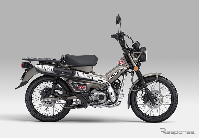 ホンダ CT125 ハンターカブ(マットアーマードシルバーメタリック)