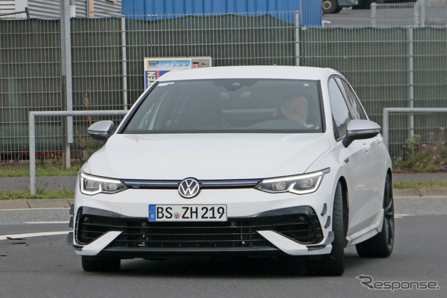 謎のVW『ゴルフR』プロトタイプ(スクープ写真)